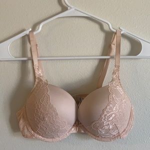 CUTE PUSH UP BRA